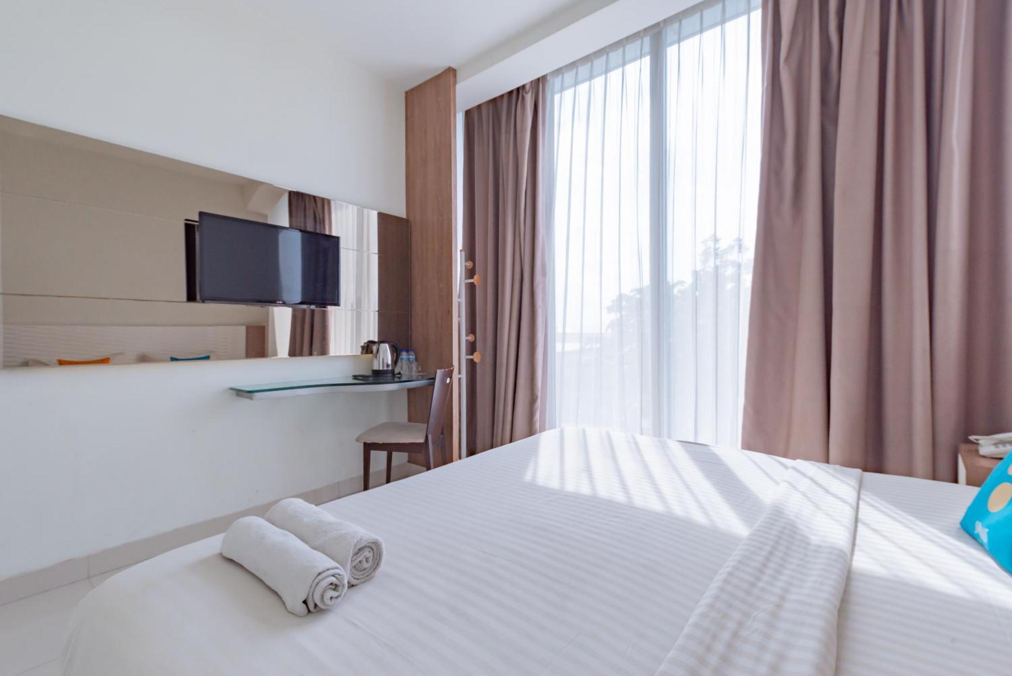 Sans Hotel Diemdi Kiaracondoong Bandung Zewnętrze zdjęcie