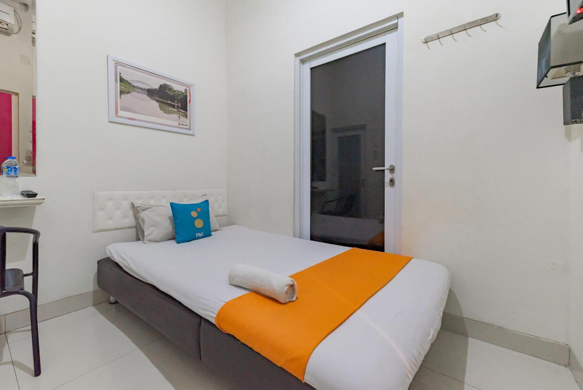 Sans Hotel Diemdi Kiaracondoong Bandung Zewnętrze zdjęcie